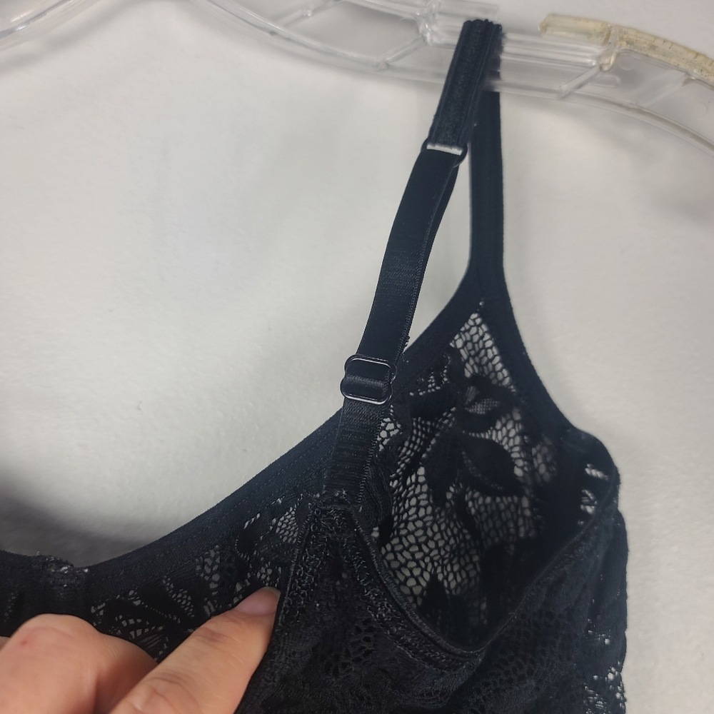 Vintage 90's Victoria’s Secret Black Stretch Lace Demi Teddy Bodysuit 36C - Picture 8 of 12